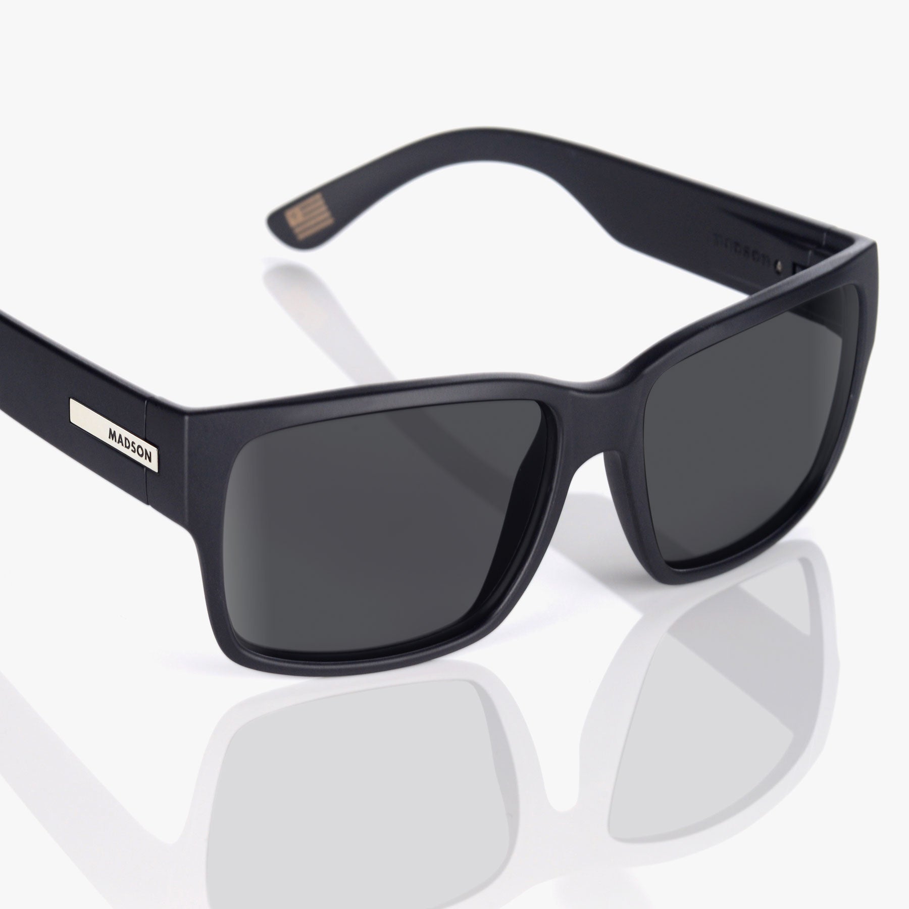 #lenses_grey-polarized